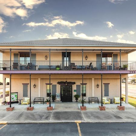 The Bank Hotel Lake Arthur 외부 사진