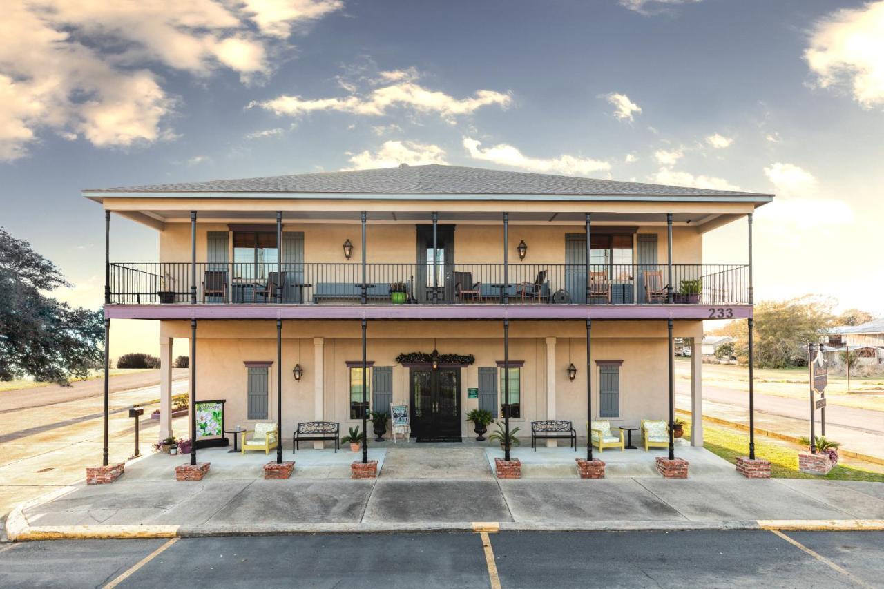 The Bank Hotel Lake Arthur 외부 사진